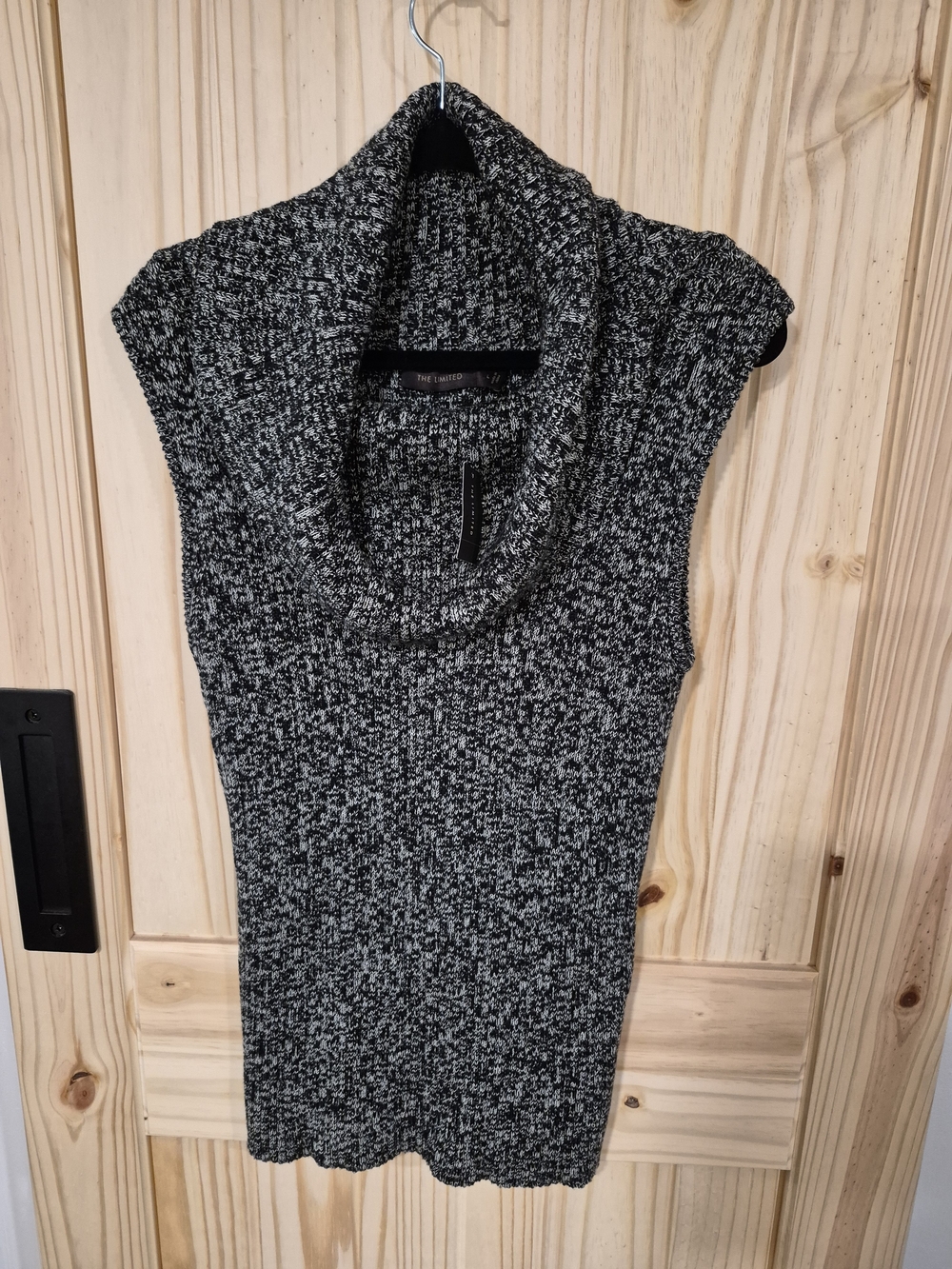 The Limited Black & White Marled Cowl Neck Sleeveless Sweater